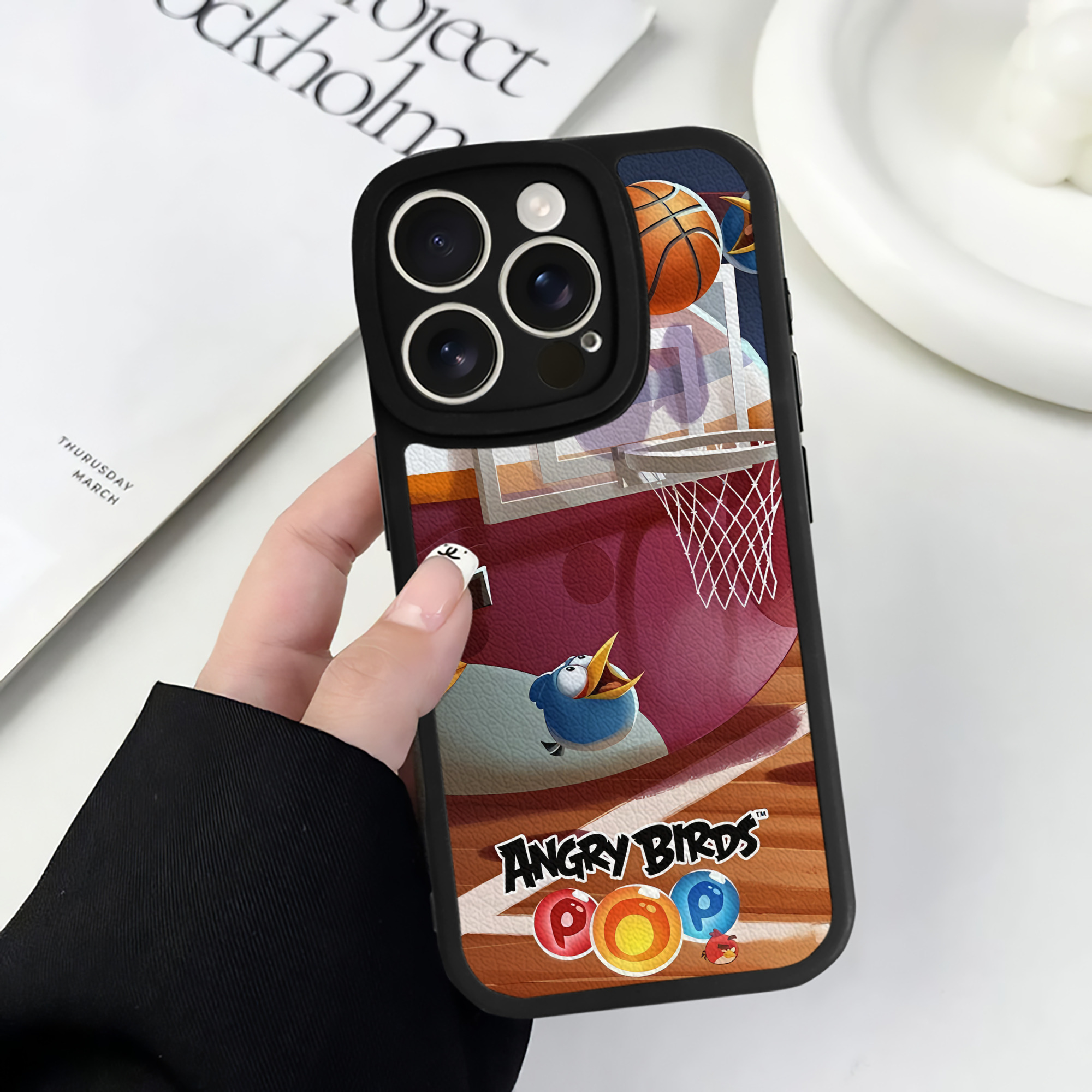 （画像用） Angry Birds アングリーバード 【iPhone 16シリーズ対応】シリコンスマホケース（レザー調） 材質：シリコン